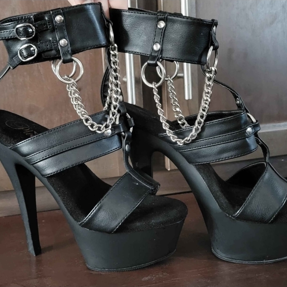 Pleaser Black Gothic Platform Heels with Silver Chains